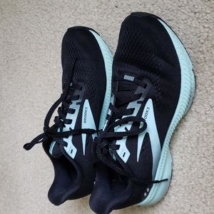 Brooks shoes